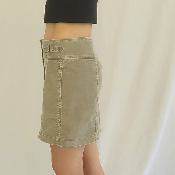 Y2K Gap Tan Corduroy Mini Skirt - Picture 2 of 4